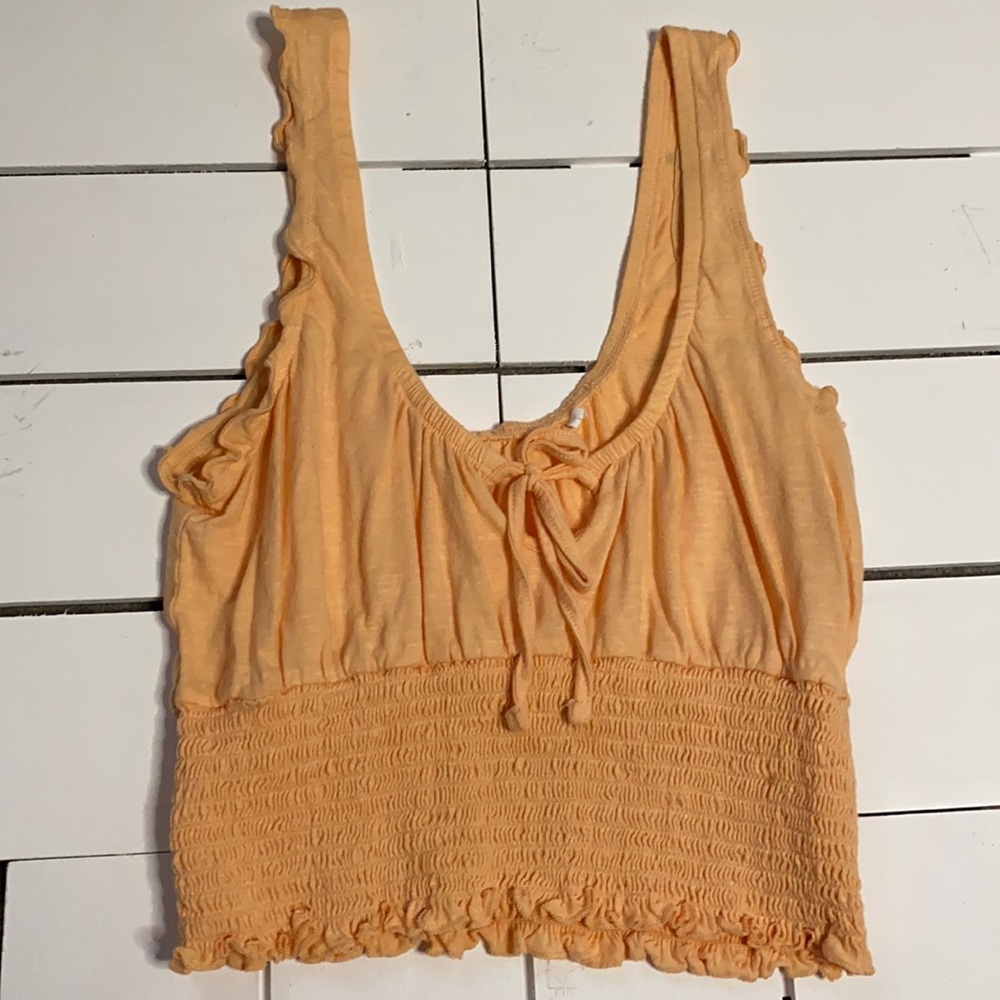 Peach colored crop tank top